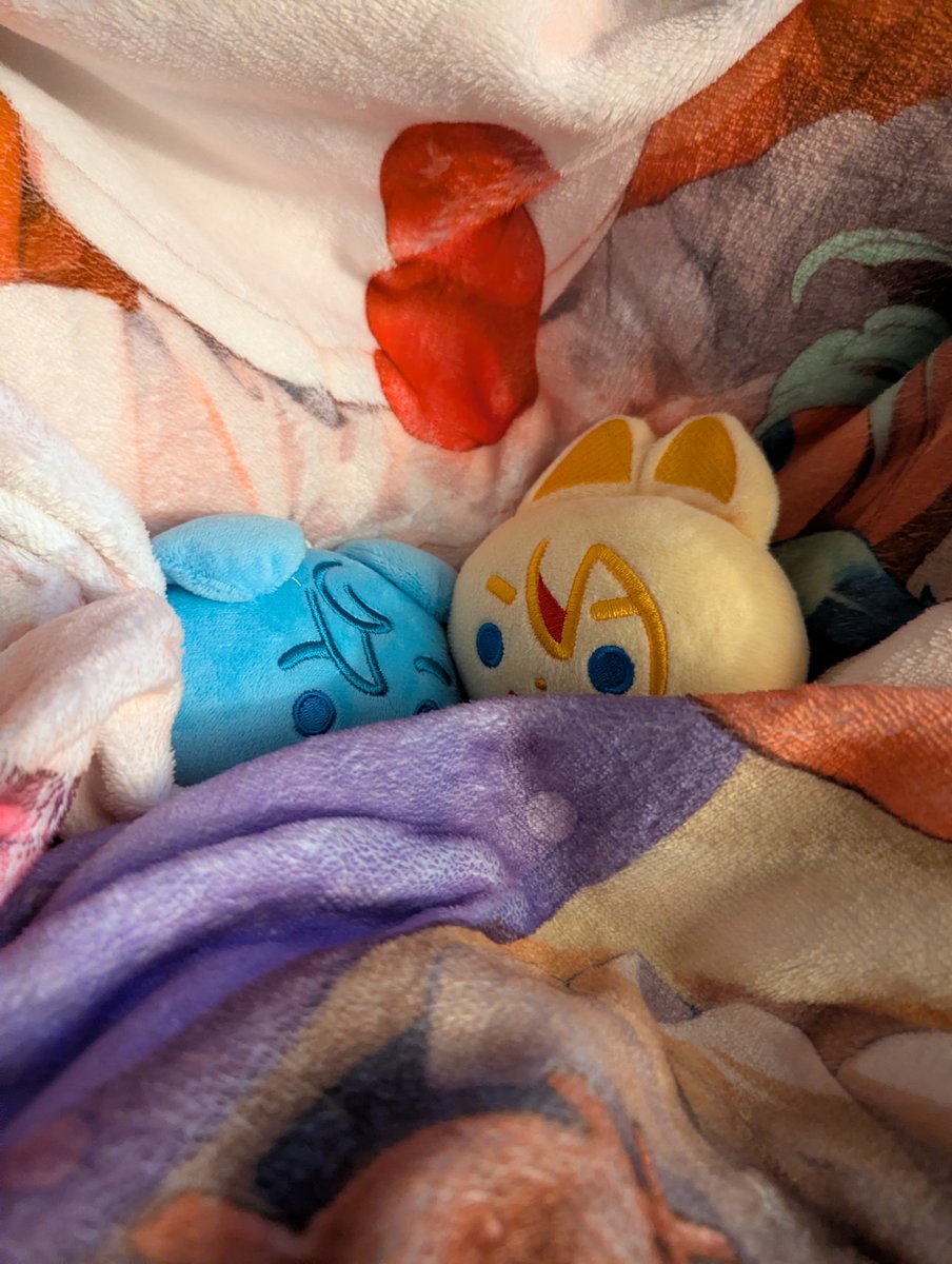 TechnicolorQ's tweet photo. It's da ouppies :3 💙🧡 https://t.co/cZBTzSSC4A