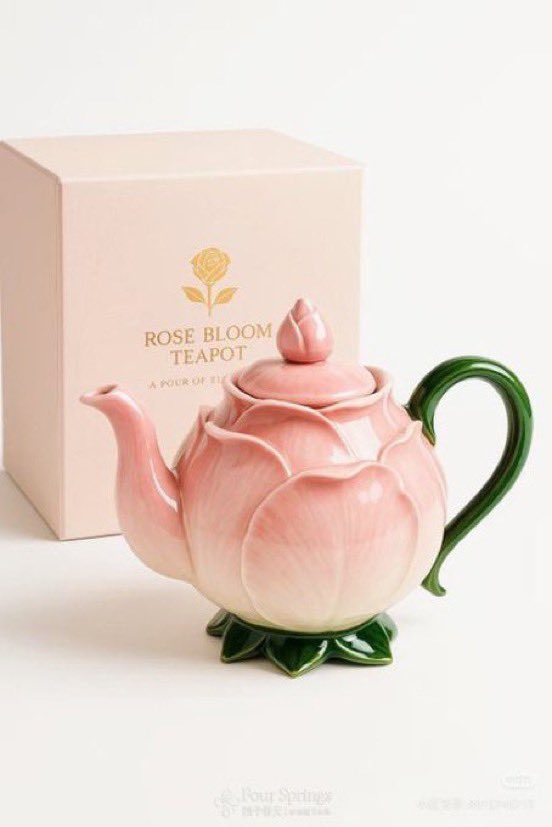 gentleescape's tweet photo. the yin to my yan floral tea set https://t.co/hD48HFjUTR