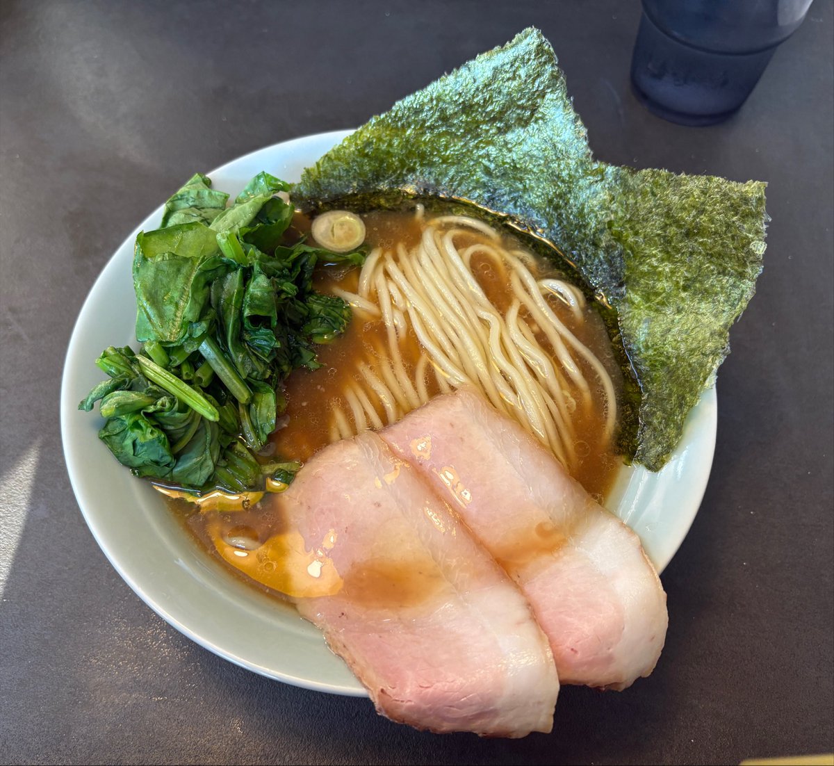 4gg_n's tweet photo. 朝イチにラーメン食べて
シャワー浴びて日曜日終わった https://t.co/vtvALyzPSU