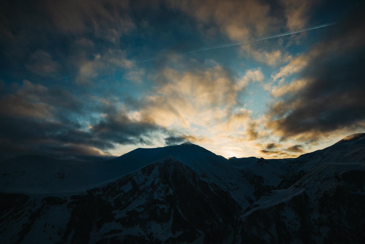 DonaldRivert's tweet photo. Wondering sunset, Nikon D600, 20-35mm
#CheapTravel #jamesoutlaststheunknown https://t.co/F3plR6MSFA