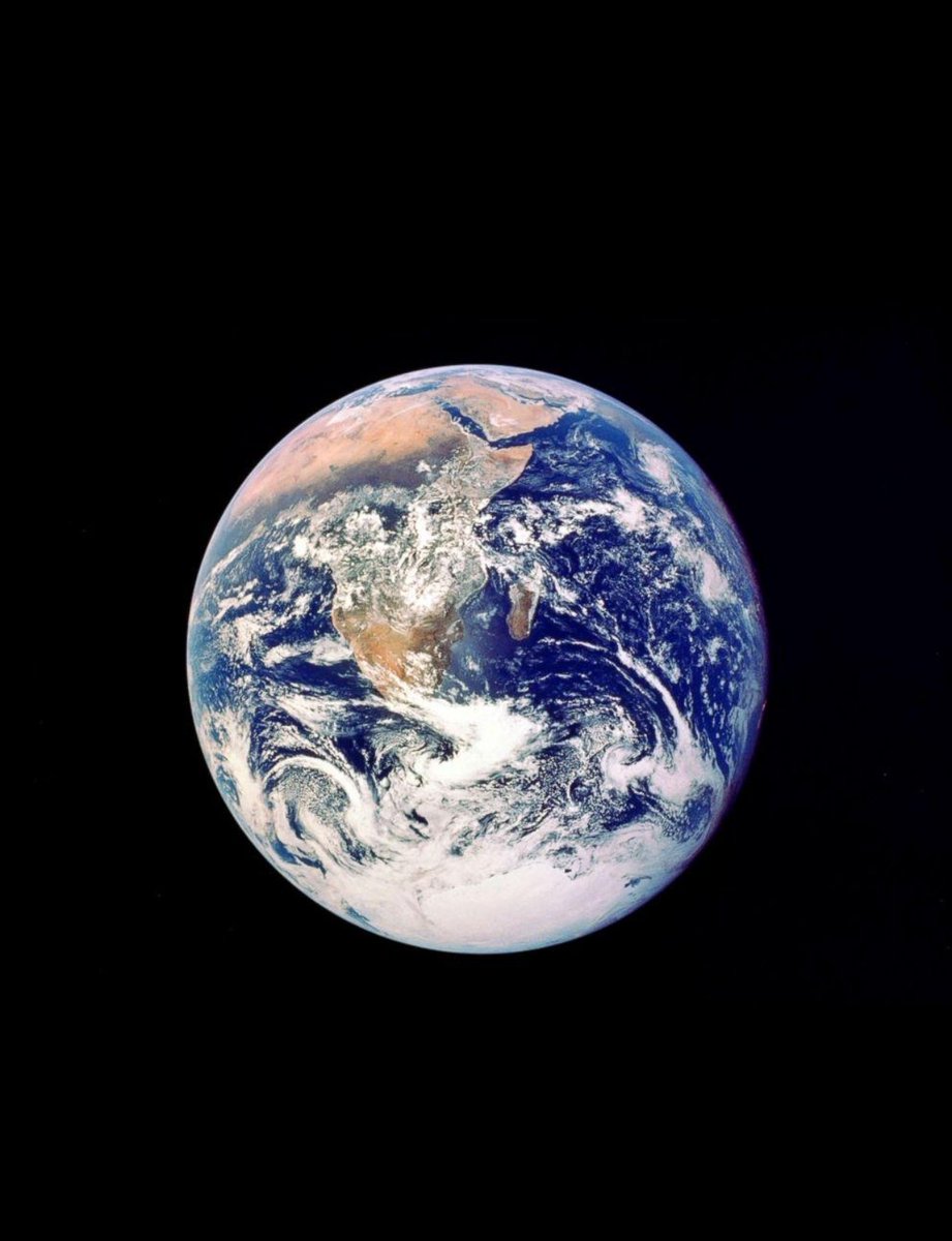 jopazga's tweet photo. 🚨 El espacio es mucho más extraño de lo que imaginas.

Si aciertas 3 de estas 10 curiosidades, sabes más astronomía que la mayoría de la gente. 🌌

Yo fallé varias la primera vez. 😅

🧵 Dentro hilo... https://t.co/Skqgv7Fc5Y