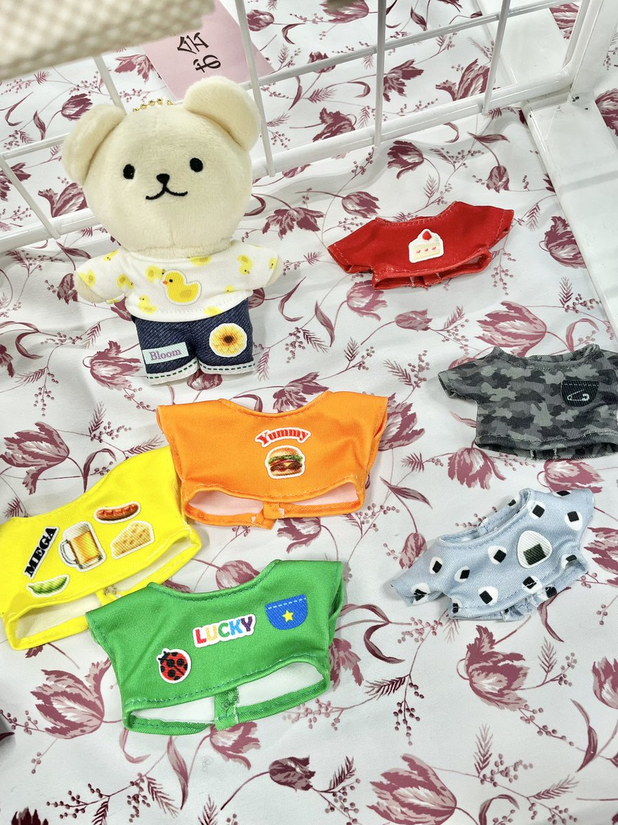 decora_doll's tweet photo. #ぬいFes夏祭りsp
#ぬいFes

新商品⭐️ぬのぷちシールワッペン🩷
¥300

シールでお手軽にぬい服をデコれます✊
もちろんアイロンをかければお洗濯できるほど強力に接着が可能です◎
リアルな写真やかわいいイラストなどデザインいろいろです🐤 https://t.co/NOcz2NAovB