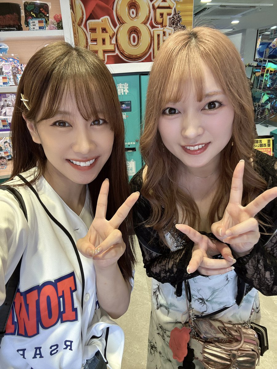 koume_dmm's tweet photo. 本日の #新ガーデン千歳烏山店 さんは
政重さんとW来店なんです😍

朝ご挨拶したら、デビュー初期に現場見学させてもらった時のことを覚えてらっしゃって…
感激です！！！
美白で声も可愛くて羨ましい〜🫶
政重さんは4階、こうめは3階で実戦しております♪
#PR https://t.co/UFpx8BJjca