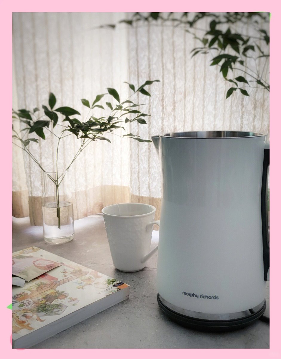 Bo6kfqwg's tweet photo. [今天喝够1500ml温水哦！小口慢喝比牛饮更护代谢，别等渴到喉咙冒烟才想起补，小习惯养出好气色～]， https://t.co/Uol18Jc4gJ