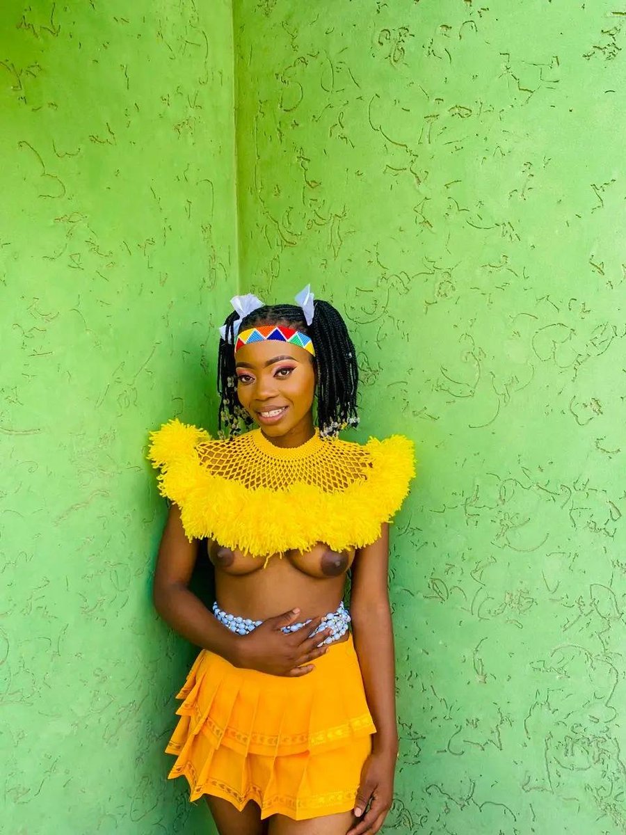 zulumaidensX's tweet photo. Random Zulu 
#Zulu #Africa #Culture #Black #Tits #Boobs #Breasts
#Topless #Women https://t.co/nAElagNXwS