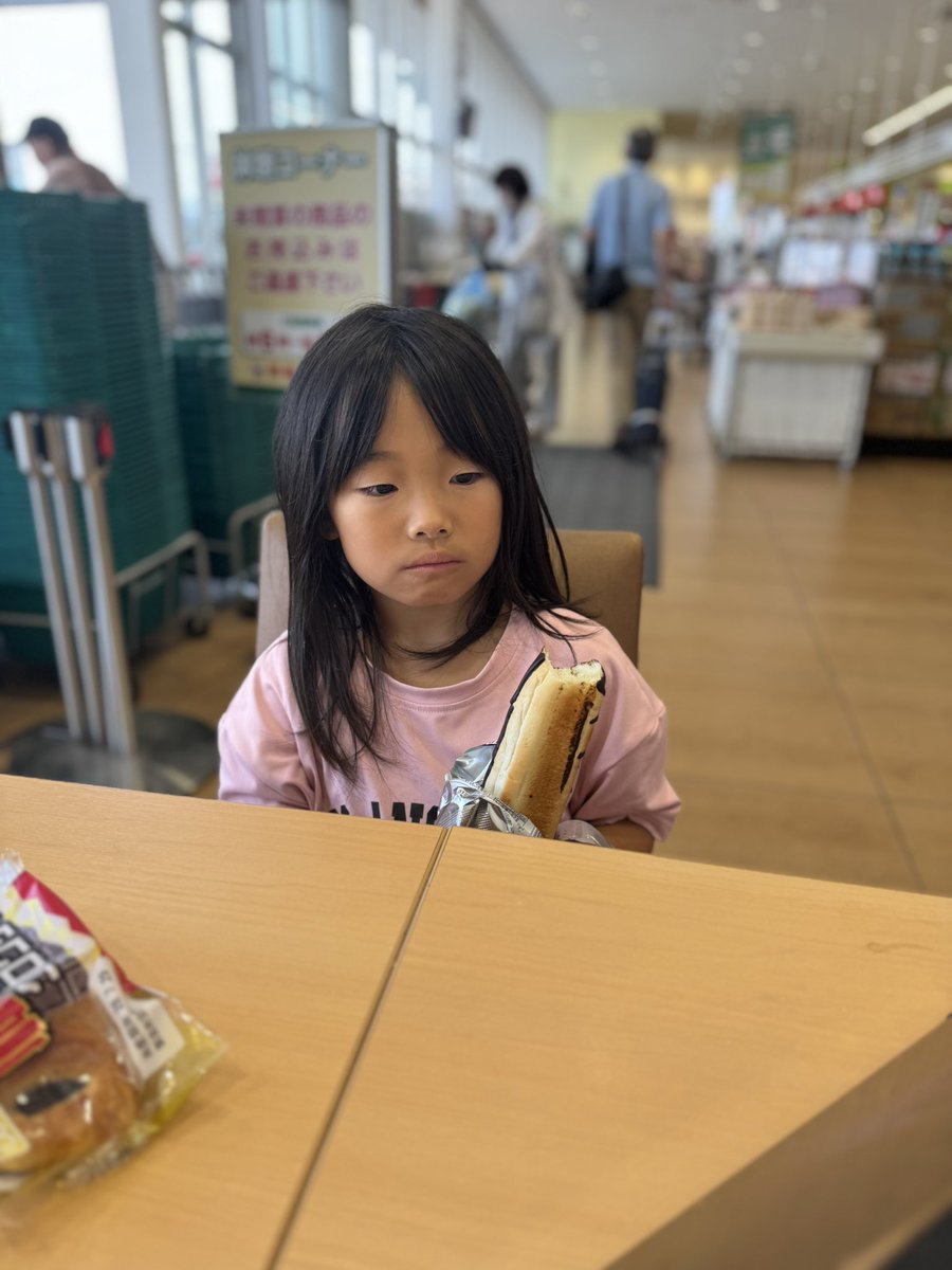 yu_chibi24's tweet photo. 👧🏻7歳2ヶ月 https://t.co/Ne74wAipST