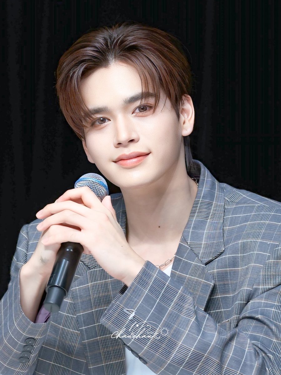 aboutdabest's tweet photo. < DAY-5 TILL #JuniorMarkConcert 💞>

Spreading the genius smile from @jnnrrs @Markjrtn every single day ٩(^‿^)۶ 💟

#JuniorMark #junniorrs #markjrtn https://t.co/t2x8H2XDGt