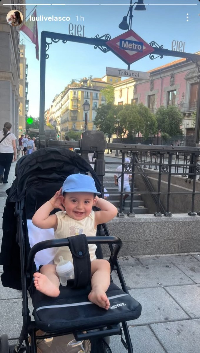 Luly___0's tweet photo. Justino aprendiendo muy bien de la tia🥹 @AngieVelasco08 https://t.co/4DVRbmFMy4