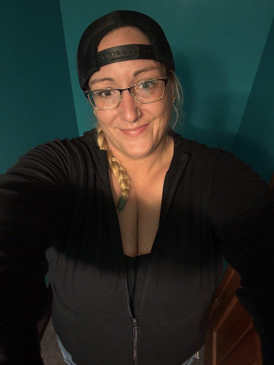 sexylexymorgan's tweet photo. Yea lil tipsy at the family reunion having a blast as always!!!

#nofilter #BBW #MILF #wisconsin #allnatural #naturalbeauty https://t.co/OidHk8Bukz