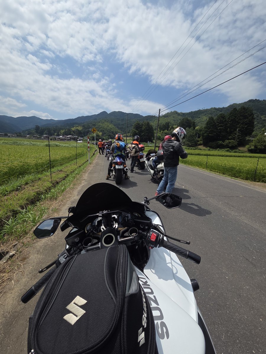 s82oji's tweet photo. あ゛あぁ゛〜 いき゛かえる゛〜゛ https://t.co/qjFih6stJO
