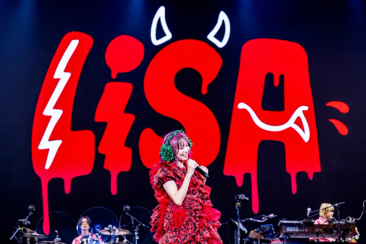 LiSA_OLiVE's tweet photo. 4月から駆け抜けた #LiSA15th 
#LiSA_ASiATOUR2026 本日ついにファイナル。
韓国Seoulです。
15周年編み上げたらできることばかり。
最後まで楽しませてもらいます。
よろしくお願いします！

📸　@vizkage https://t.co/XJdIJ8ckxy