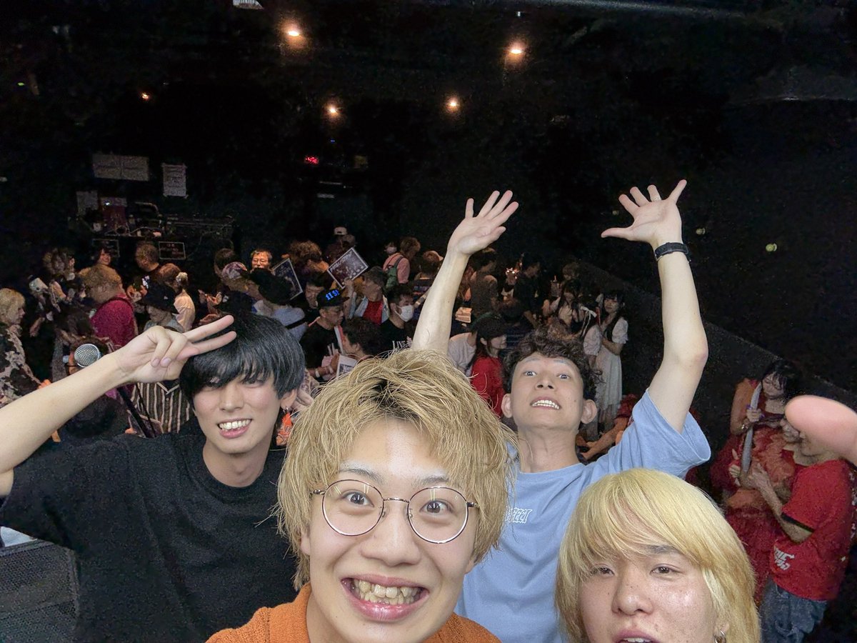 Post_camClarity's tweet photo. PROMISE TOKYO
ご来場いただいた皆様ありがとうございました！！

かけがえのない1日になりましたね♪
何回だってこんな夜を繰り返しましょう！

また来年👋 https://t.co/gkuqC3xLZM