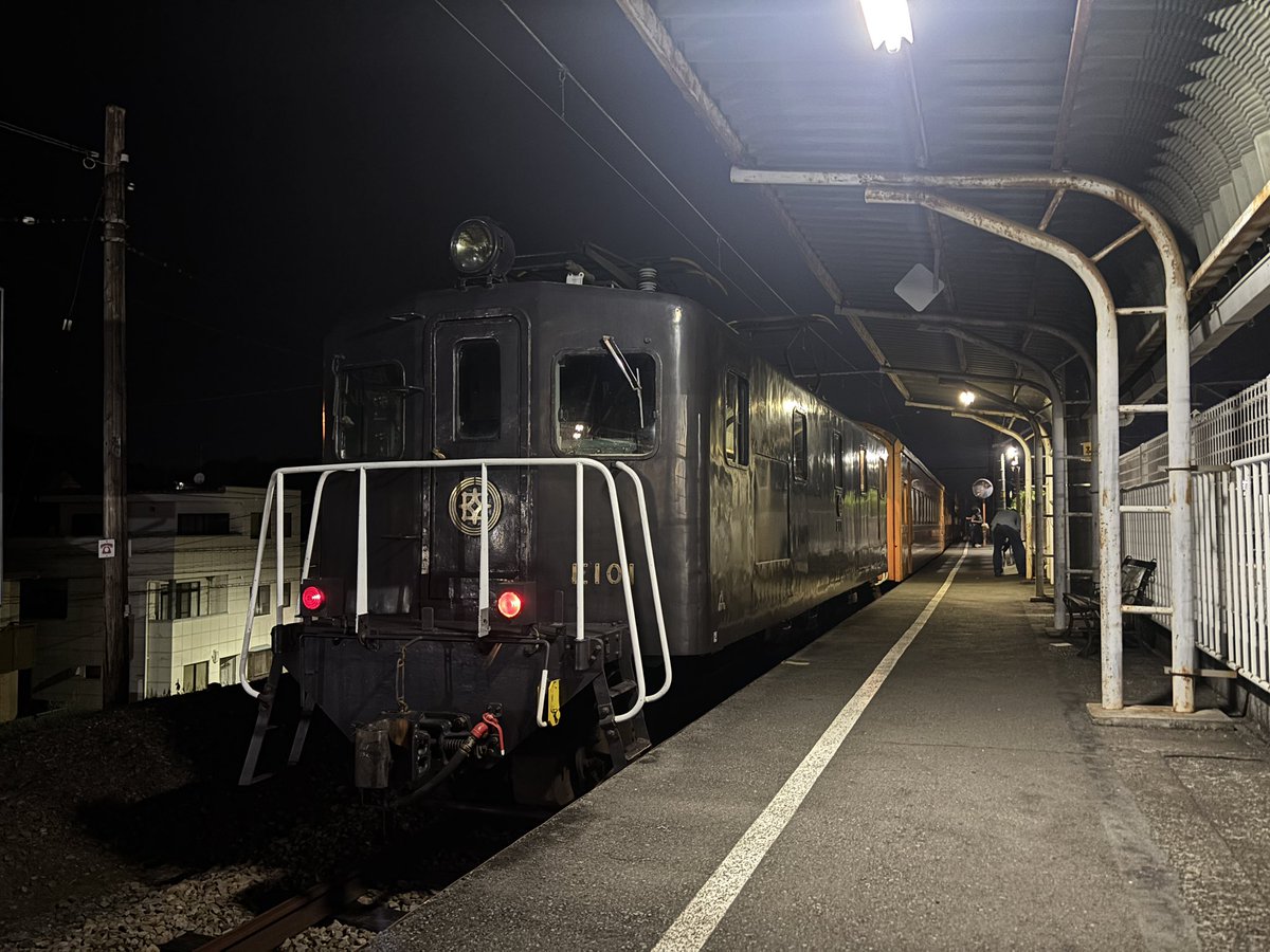 derby_189's tweet photo. 今年も大井川のビール列車へ

ちょうど花火の日に当たり、車内からも見えて大満足！ https://t.co/CZ5f7Q4Kdw