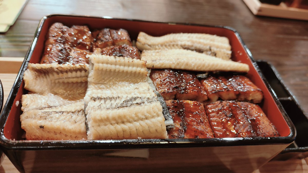 tobiro001's tweet photo. 朝起きたらうなぎ食べたくて、奥さんの好きな白焼き食べに急遽ドライブ&amp;ランチ。うなぎの香ばしい香りとふわっふわの食感、あと山わさびでツンとしながら食べる白焼きが最高。ﾒｯﾁｬキモいけど美味しそうに食べる奥さん見てニヤニヤしたわ。諭吉数枚握りしめてまた今度来よう。 https://t.co/6dYspZN8cx