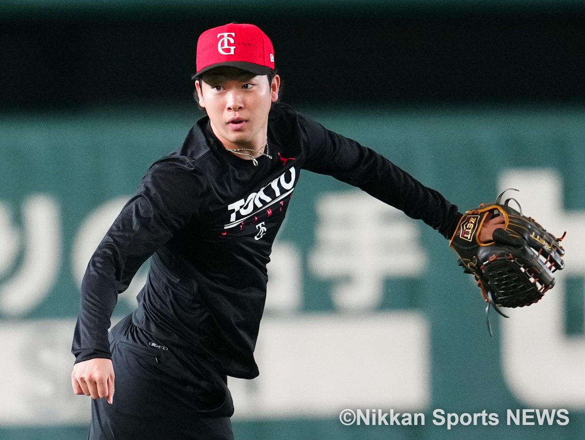 nikkan_giants's tweet photo. 【#今日のG練習写真館📸】
①山﨑伊織投手
②田和廉投手、森田駿哉投手
（撮影・江口和貴） https://t.co/tyKVWbhJhU