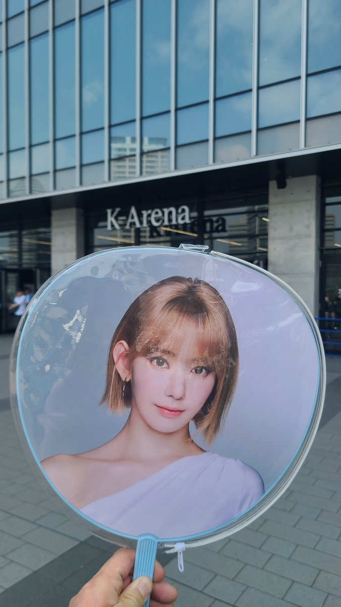 kk_head's tweet photo. 日本ツアー横浜3DAYSきたー🌸
さくちゃん、LE SSERAFIMのみんな幸せをいつもありがとう🌸
今日もFEARNOTと最高の１日にしましょう🌸
さくちゃん好き♥️🌸大大大好き～😻
#LE_SSERAFIM 
#르세라핌 
#PUREFLOW 
#PUREFLOW_IN_JAPAN
#宮脇咲良
#SAKURA
#사쿠라
#sakumail
#さくちゃん https://t.co/VREUphUS2s