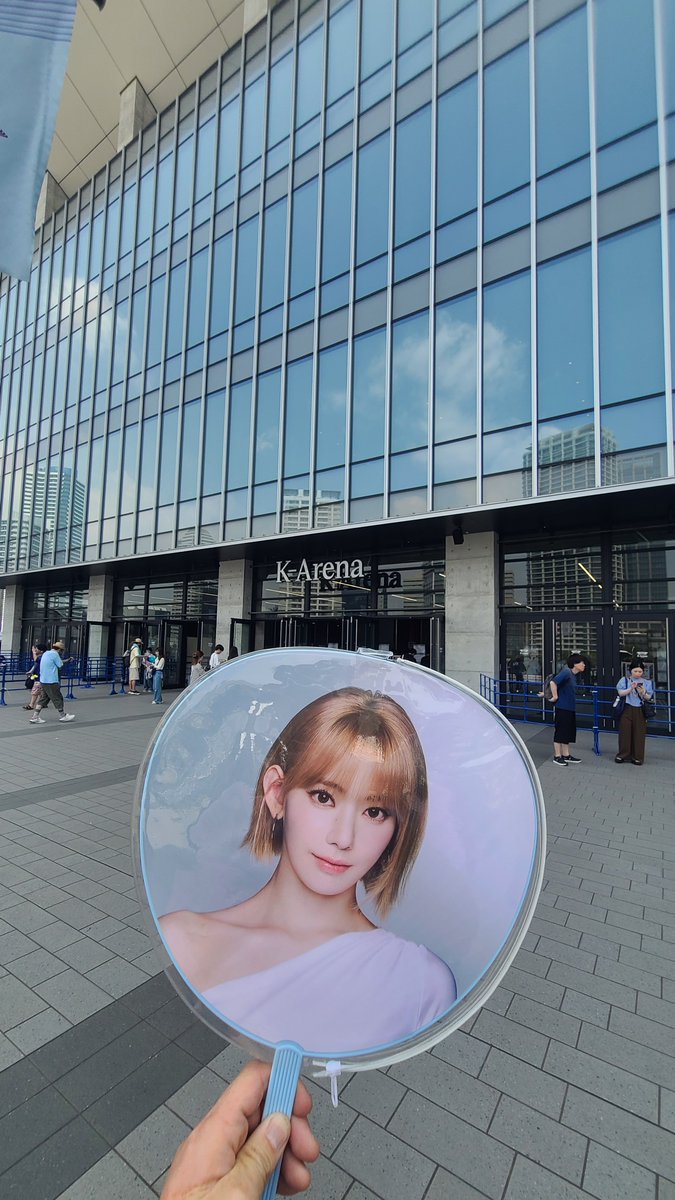 kk_head's tweet photo. 日本ツアー横浜3DAYSきたー🌸
さくちゃん、LE SSERAFIMのみんな幸せをいつもありがとう🌸
今日もFEARNOTと最高の１日にしましょう🌸
さくちゃん好き♥️🌸大大大好き～😻
#LE_SSERAFIM 
#르세라핌 
#PUREFLOW 
#PUREFLOW_IN_JAPAN
#宮脇咲良
#SAKURA
#사쿠라
#sakumail
#さくちゃん https://t.co/VREUphUS2s