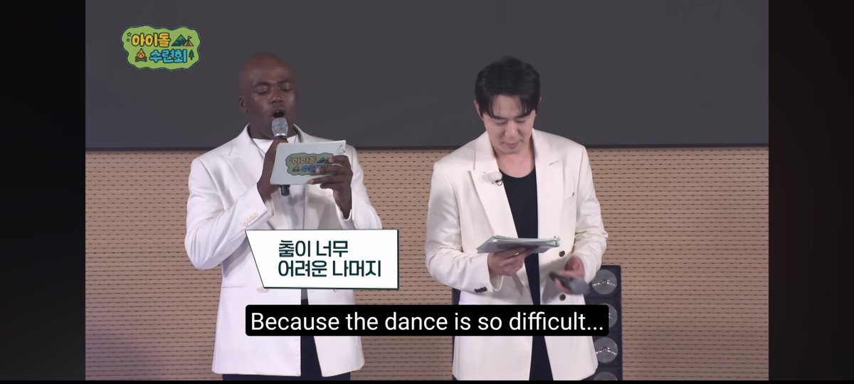 tteajuss's tweet photo. Pas mereka bilang "Banyak idol yang takut cover" 

Dengan kepercayaan diri penuh ngebatin "SHINee kah??" 

Dan yap 100% bener. 

Jadi kalo gak ada idol lain yang bawain lagu shinee, bukan brati lagu mereka underated. Emang mereka takut aja ngebawainnya😭😭 https://t.co/KBvwsCZL7t