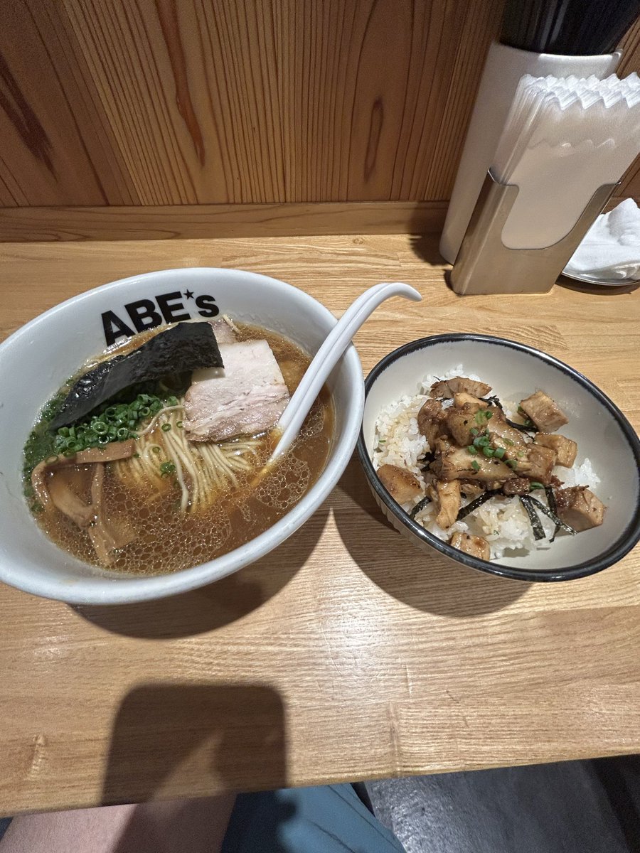 asukqqq's tweet photo. https://t.co/DWlDxsNKyS
