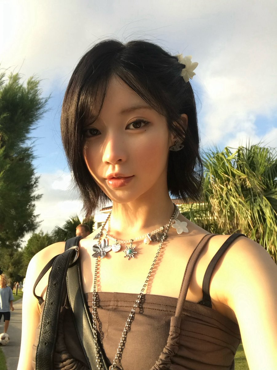 BABYMONSTERINTL's tweet photo. 📸| 260802 #ASA Weverse Update 

#BABYMONSTER #베이비몬스터 @YGBABYMONSTER_ https://t.co/v2o2v7TeaM