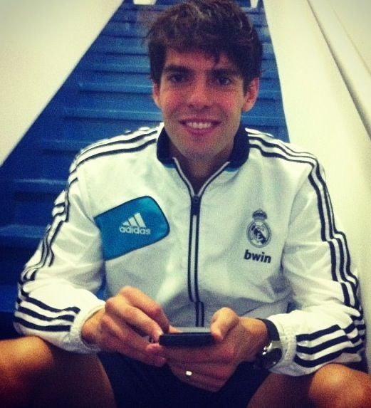 acervokaka's tweet photo. some low quality pics of kaká from real madrid!

alguns fotos de baixa qualidade do kaká no real madrid! https://t.co/C8HhXWMRjZ