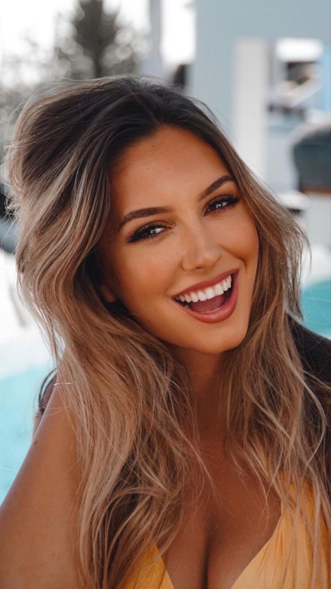 MichelleWrhnj's tweet photo. عندما يغيب القمر يدرك الرجاء أن القلب تجمعه خلف كل ابتسامة. @MichelleWrhnj💠 https://t.co/yX4CNU0nUp
