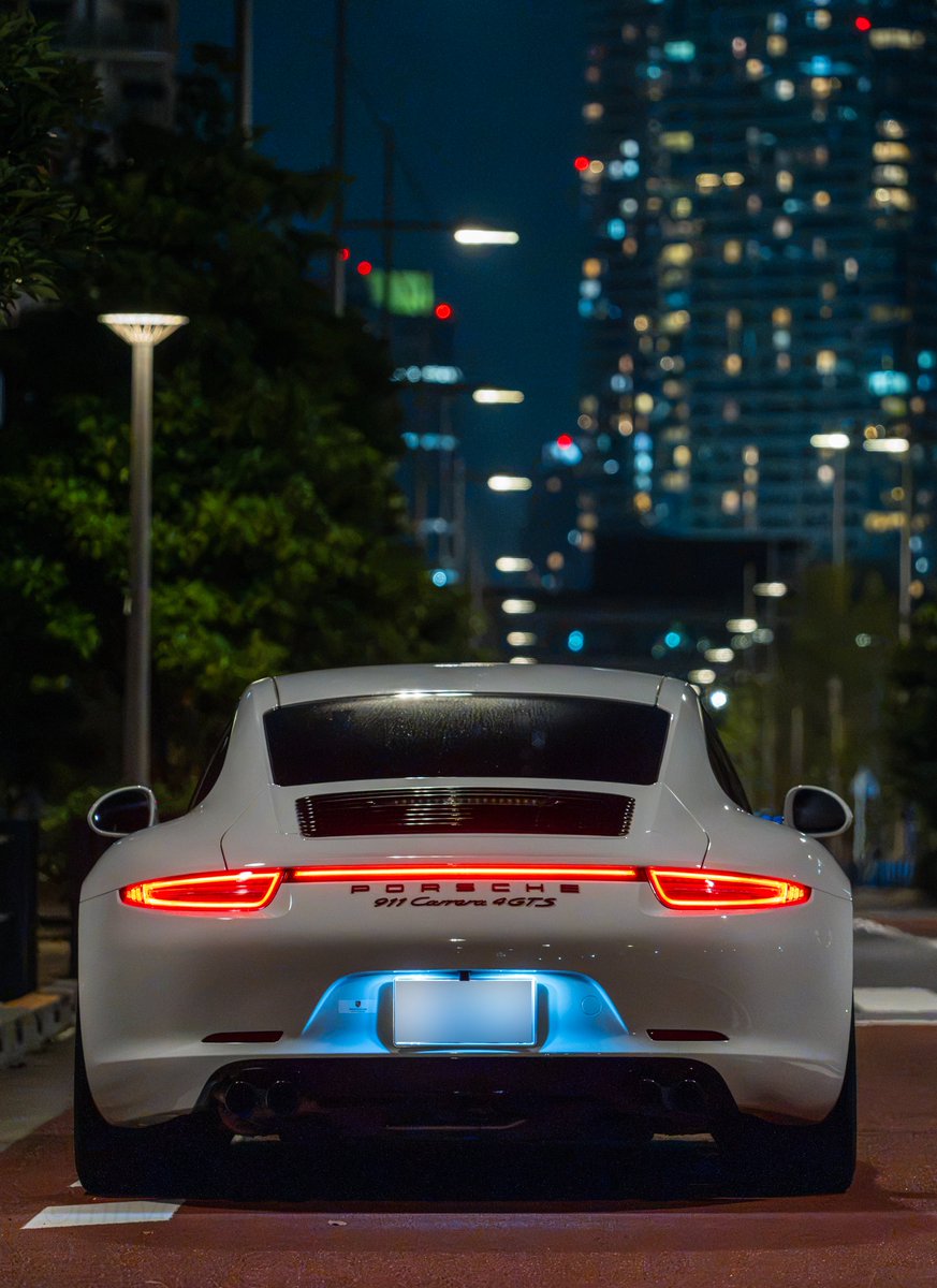 911_in_tokyo's tweet photo. 991.1 Carrera 4GTS 納車されました！

先代1.2C4 に引き続き、いっぱい走りたいと思います。

みなさま、どうぞよろしくお願いいたします。

 #Porsche #ポルシェ https://t.co/KN9UnnJ8KG
