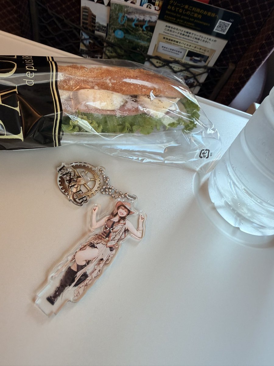 legomo14's tweet photo. あれ？？なんか車両新しくなった？？
そしていつになく早く現地入りできそうw https://t.co/B2iVIFQ6ec