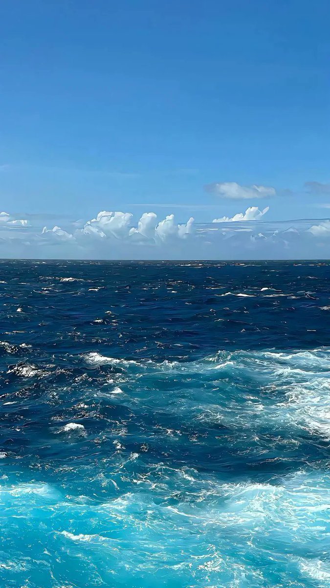 earthwhisperss's tweet photo. Shades of blue https://t.co/MYVguBJ0KL