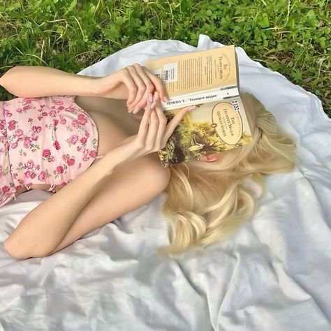 girlwhoblooms's tweet photo. ⊹ a little glimpse into your dream life ⋆˚

an interactive thread ⟡ https://t.co/86xXvAI2Cb