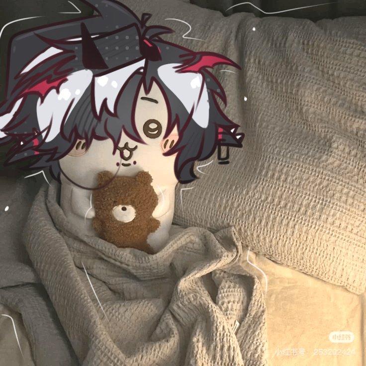 isogailasso's tweet photo. I have chikawa plush doodles open on Vgen and ComGG for $15! https://t.co/y5kqMyVDzf