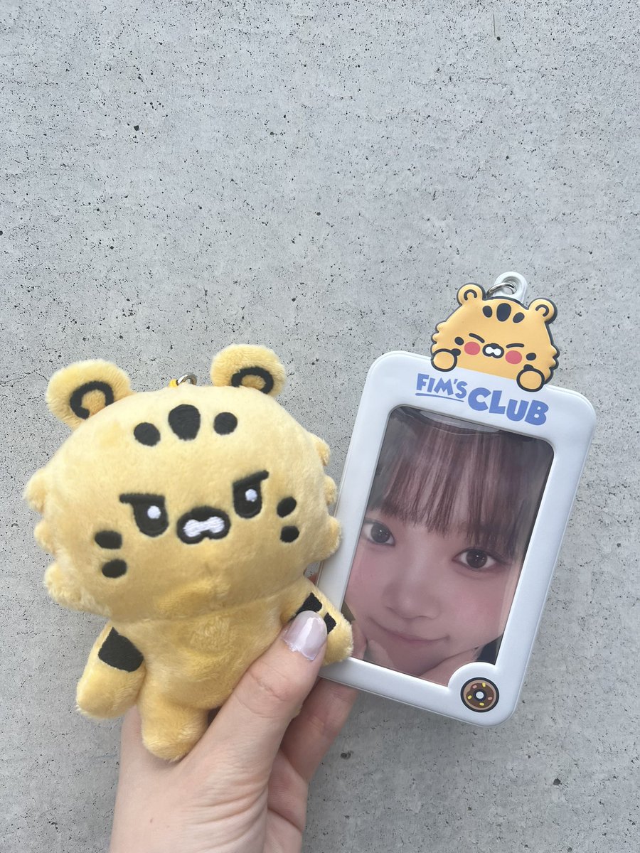 dale6_'s tweet photo. 久しぶりのルセラのライブ
チェウォンお誕生日おめでとう🎉🎂
推しの誕生日一緒に祝えて幸せ💓
#LE_SSERAFIM #르세라핌
#PUREFLOW
#PUREFLOW_IN_JAPAN https://t.co/hB2r4guQiy