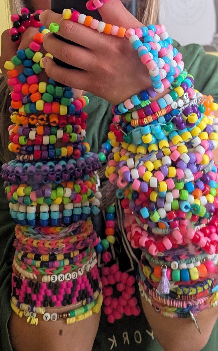 kewlaede's tweet photo. Mfs be like "you used to sh??"
The shii I wore to school on the daily:
#shedtwt #ouchietwt https://t.co/SgsJP2e3br