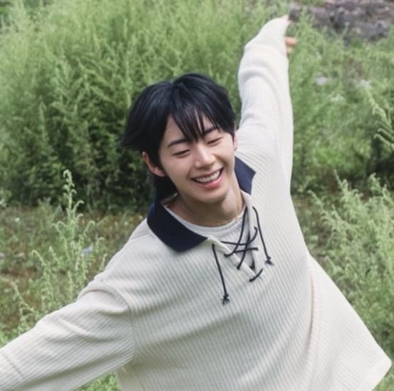 eliitwts's tweet photo. ⊹ ࣪  lf moots day 2˖ ໒꒱

hello! looking for a’tin and foha moots

— filo | 07 | she / her
— not new to #kpoptwt and #ppoptwt
— ult | sb19 and ahof
— any fandoms are welcome! 

♡ + ↻ appreciated https://t.co/Vj3ffu1GH1