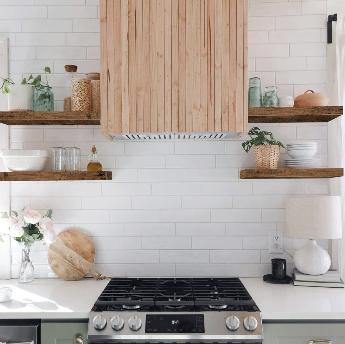 AlwahaEstates's tweet photo. Add farmhouse charm and extra storage to your bathroom! 🤎

These rustic floating shelves are perfect for displaying décor, plants, toiletries, or books while keeping your space organized.

🛒 https://t.co/rVwBlR2gmP

#ad #FloatingShelves #FarmhouseStyle #HomeDecor #AmazonFinds https://t.co/rKlpk1pzTI