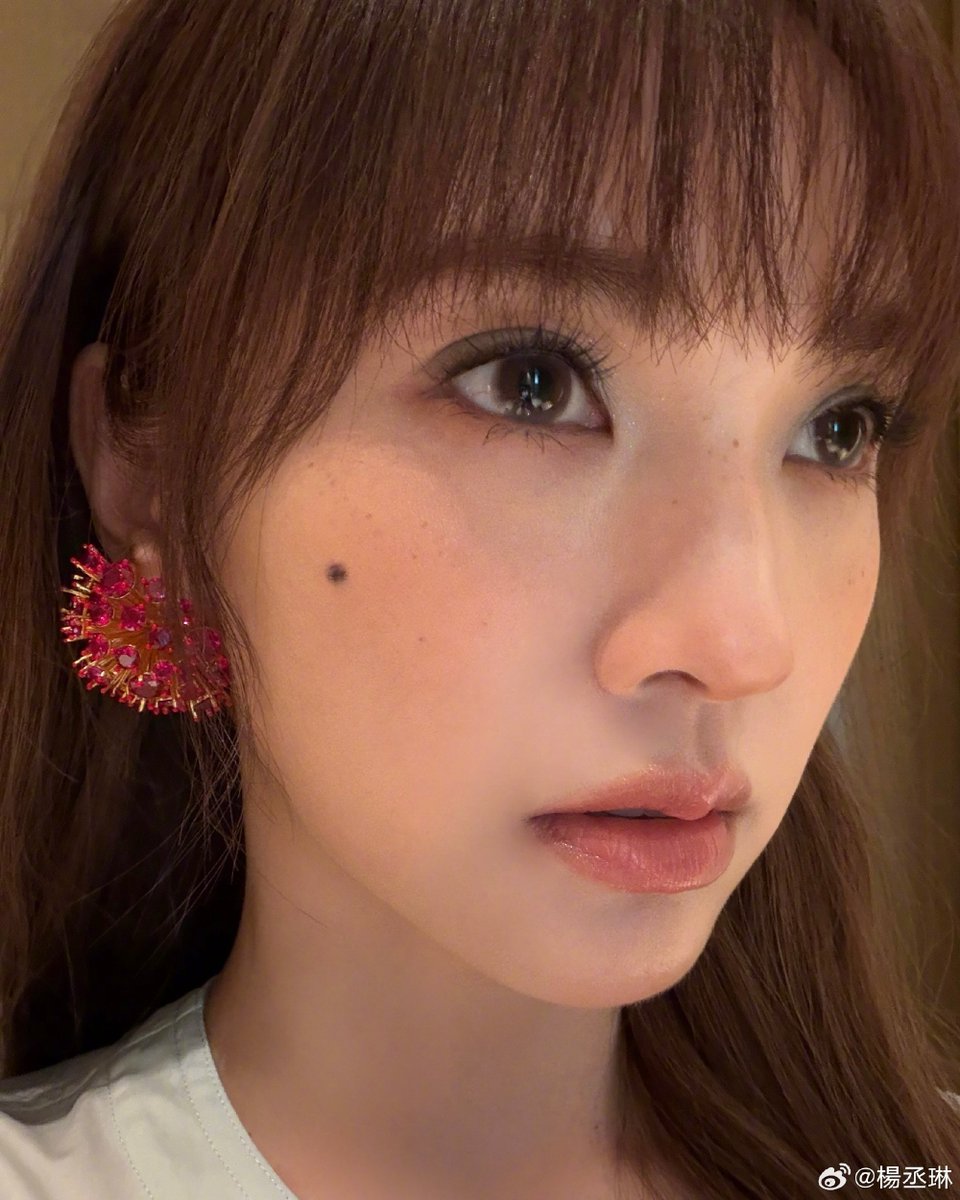 duilian584's tweet photo. #杨丞琳 #楊丞琳 #RainieYang #YangChenglin https://t.co/lDywGpzxVm