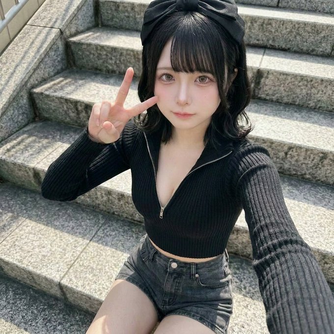 devilchild223's tweet photo. 30 歳以上の方って…  

いるの？🙈‍📷 https://t.co/JELx1hD41P