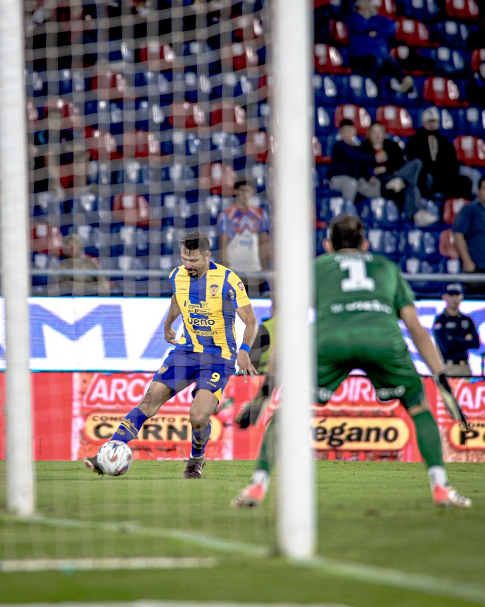 SpLuquenOficial's tweet photo. #CopadePrimeraPy
☑️ Torneo Clausura | 2026
📅 Fecha 3
Final del Partido
Cerro Porteño 3⃣ - 0️⃣ #LUQUEÑO https://t.co/NkeiUdEcz0