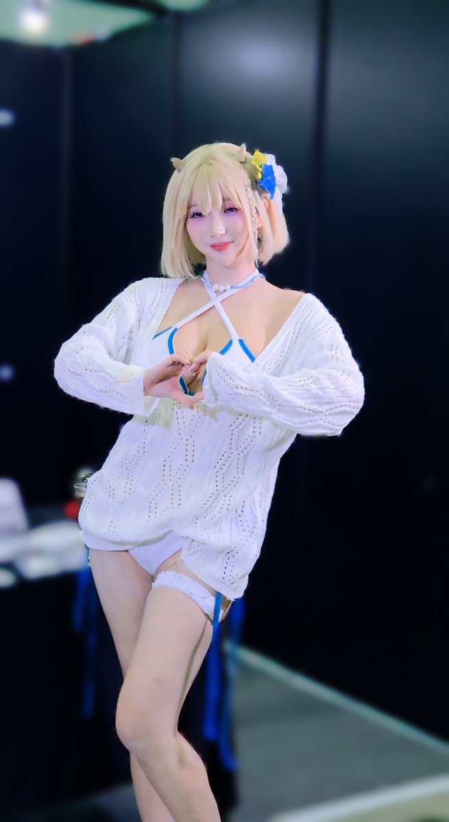on_sunrise28's tweet photo. @godseolhwa
pretty,cute,sexy 없는게 없다 ❤️
한 여름의 꿈-유스티아
#godseolhwa #브라운더스트2 #유스티아 #bexco #일페 https://t.co/jRVXhVAmoc