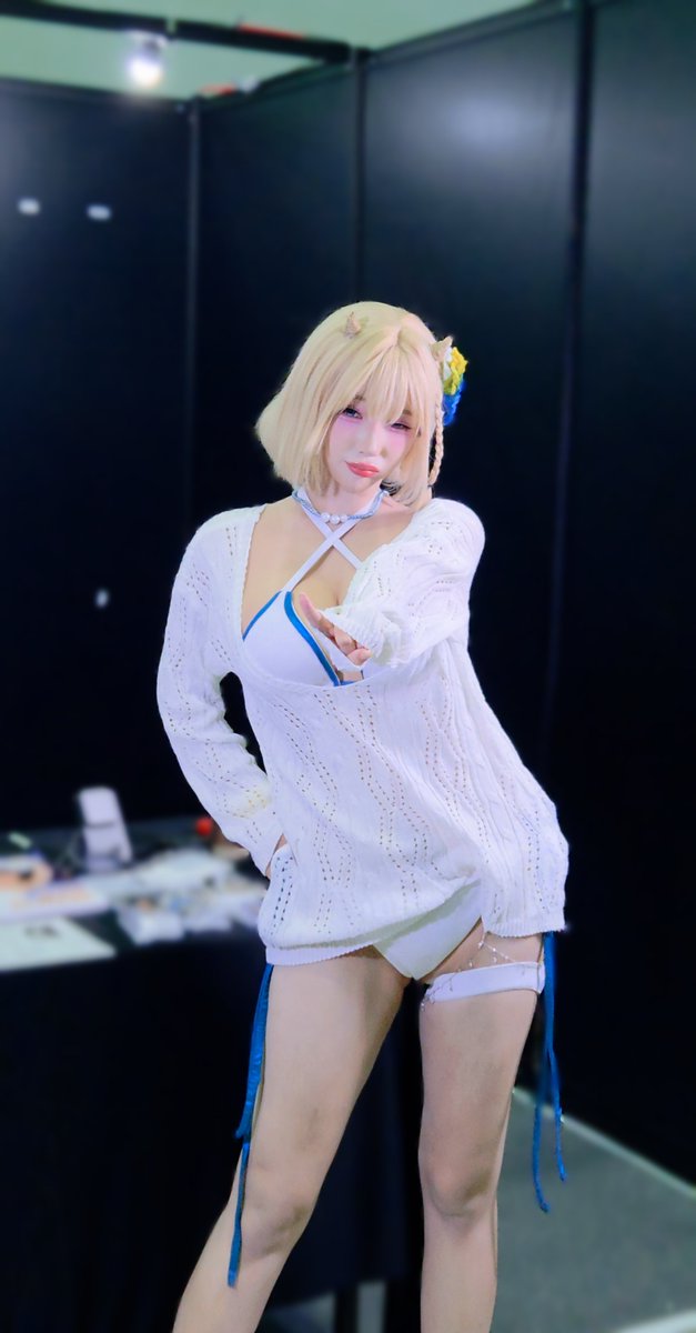 on_sunrise28's tweet photo. @godseolhwa
pretty,cute,sexy 없는게 없다 ❤️
한 여름의 꿈-유스티아
#godseolhwa #브라운더스트2 #유스티아 #bexco #일페 https://t.co/jRVXhVAmoc