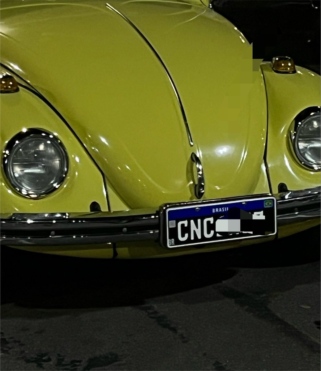 femmetron30000's tweet photo. quando até o carro fica te atiçando meu deus https://t.co/a6dXNzJdEG