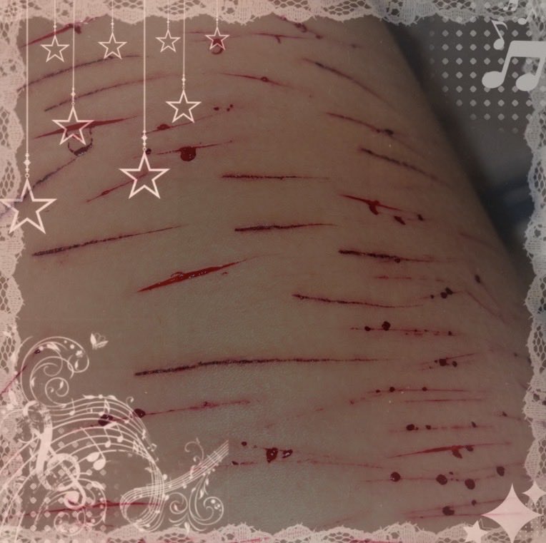 Tavernhvrm's tweet photo. Proxy symbol (creepypasta) SFX makeup from a few weeks ago! My new prosthetics!! #shtw #slittw #988tw #sfx #fakeprosthetic https://t.co/05AHC5rEGE