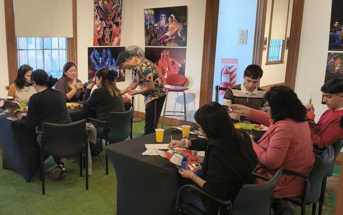 cg6172863's tweet photo. Finaliza exhibición fotográfica sobre Festividad de La Tirana   en Sala de Arte Casa Collahuasi. https://t.co/RgNSayQ3JZ https://t.co/zeqWY6TYE4