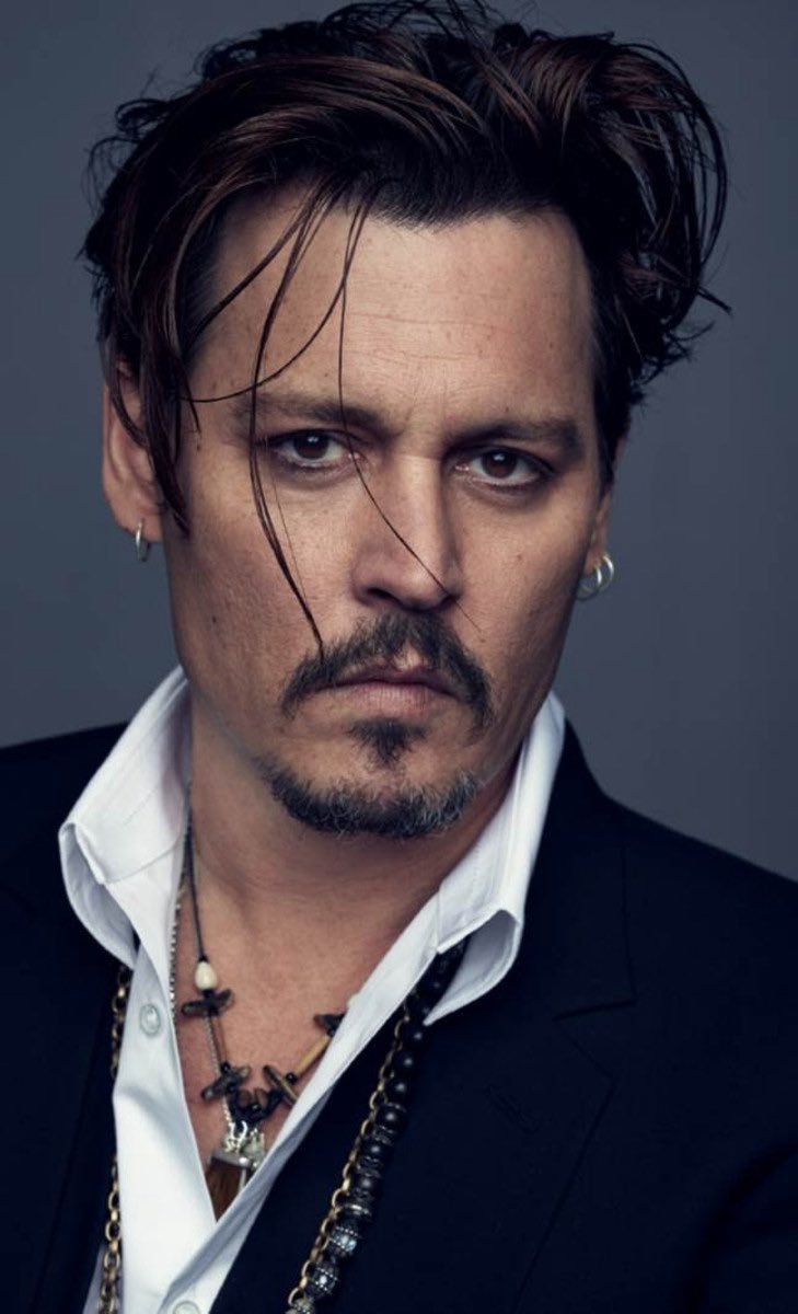 Christidem0's tweet photo. Johnny Depp was once told Dior wouldn’t want him because he lacked style. Later, Dior Sauvage became a huge success, with LVMH CEO Bernard Arnault citing Depp’s image as a key factor in its remarkable sales.
#JohnnyDepp https://t.co/0eAtRi5wMS