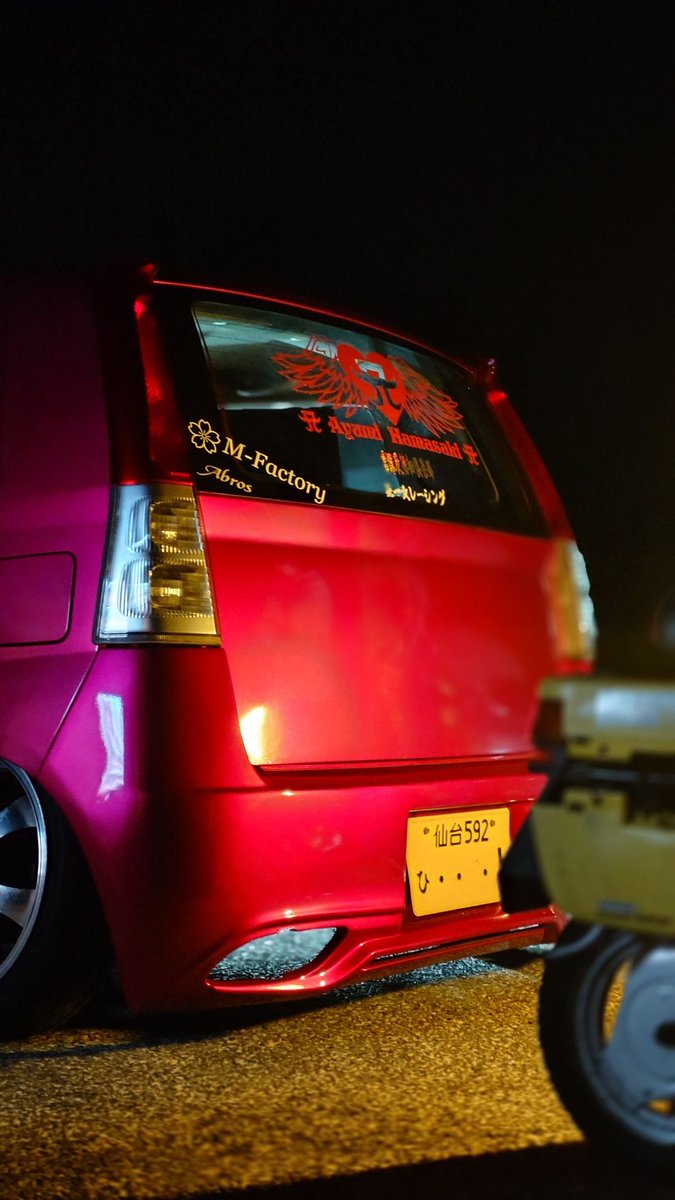 250_SOHC's tweet photo. 全塗装しました！

PG80
ローズピンクメタリック×ホワイトパールマシマシ

かなりギラギラになりました！
あとはひたすら磨き！ https://t.co/9T8K1geFUD
