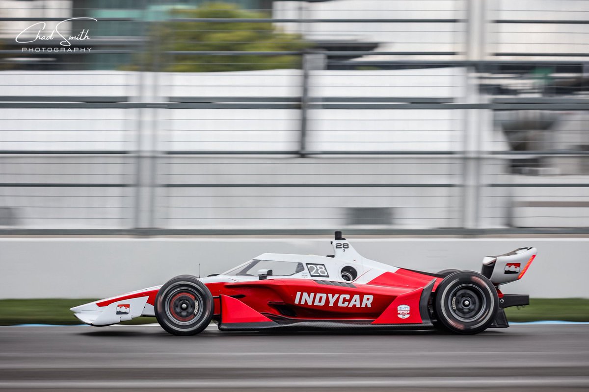 500Indy1911's tweet photo. This is a great point, actually.
From a direct side shot, the driver helmet is not visible.
Interesting.
📸: @Chad200
#IndyCar || #IR28 https://t.co/X7fh4rB1fa