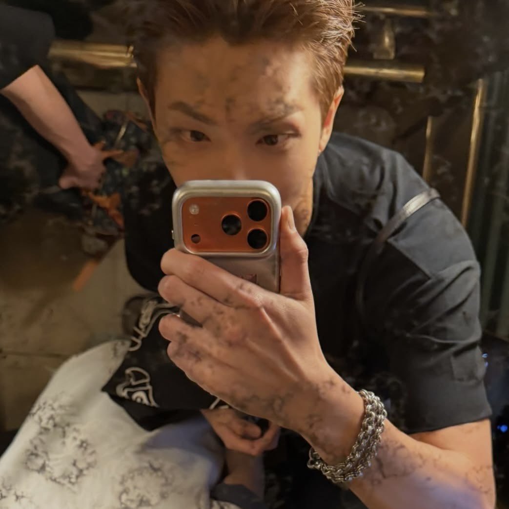 knmjdoll's tweet photo. missing him https://t.co/suf5fAloSf