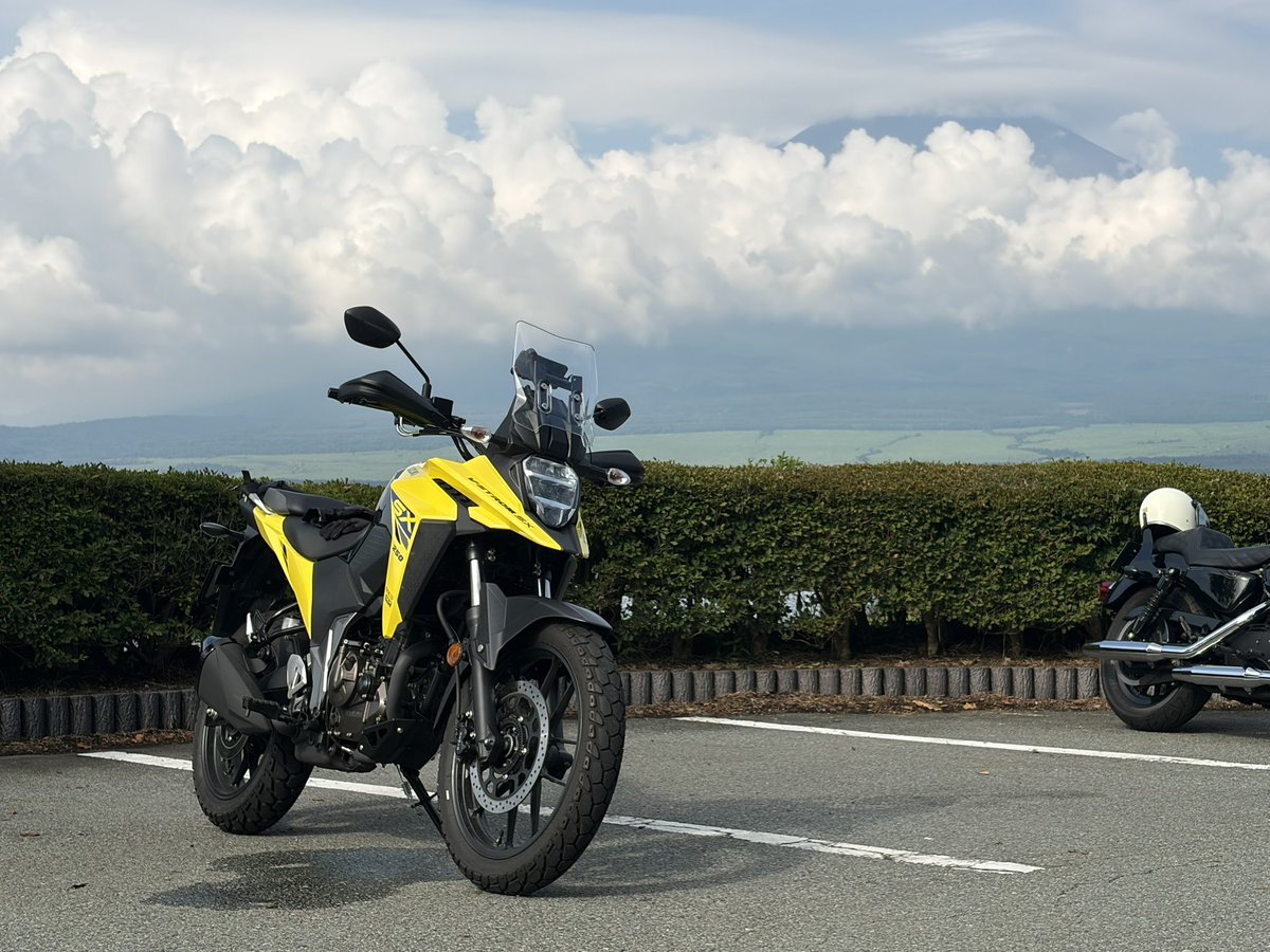 HaraF800S's tweet photo. おはうー。
朝の山中湖周囲が涼しくてきもちぃい https://t.co/OVggyDblq5