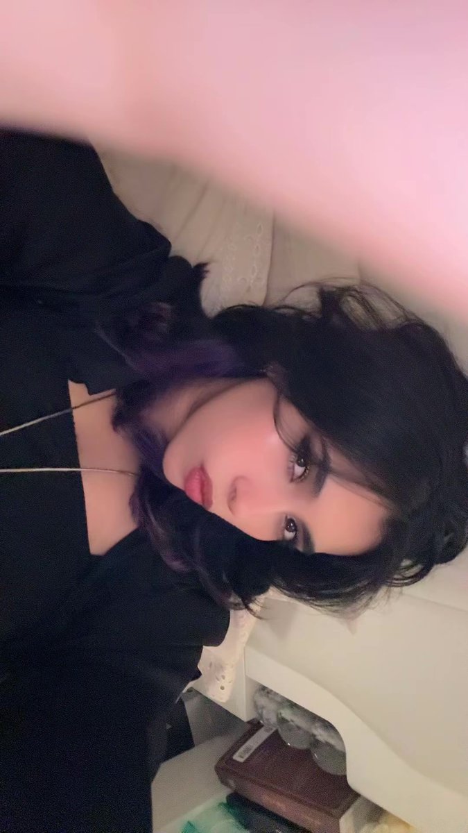 notgup's tweet photo. Queen 👸🏻 https://t.co/PV1fhsDLUM