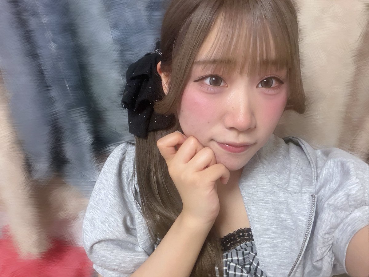 chia_sph's tweet photo. おはよう🩵ᩚ
夏休みがきた~~~🤩🤩🌞🌴🌺✨
プール行って手持ち花火したいな꜀^. ̫.^꜆

 #ちあとちあわせ https://t.co/KukLbUvUNi